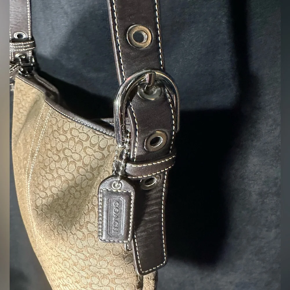 Coach Purse Small print Tote, Bag, crossbody Suede Leather - Picture 10 of 13
